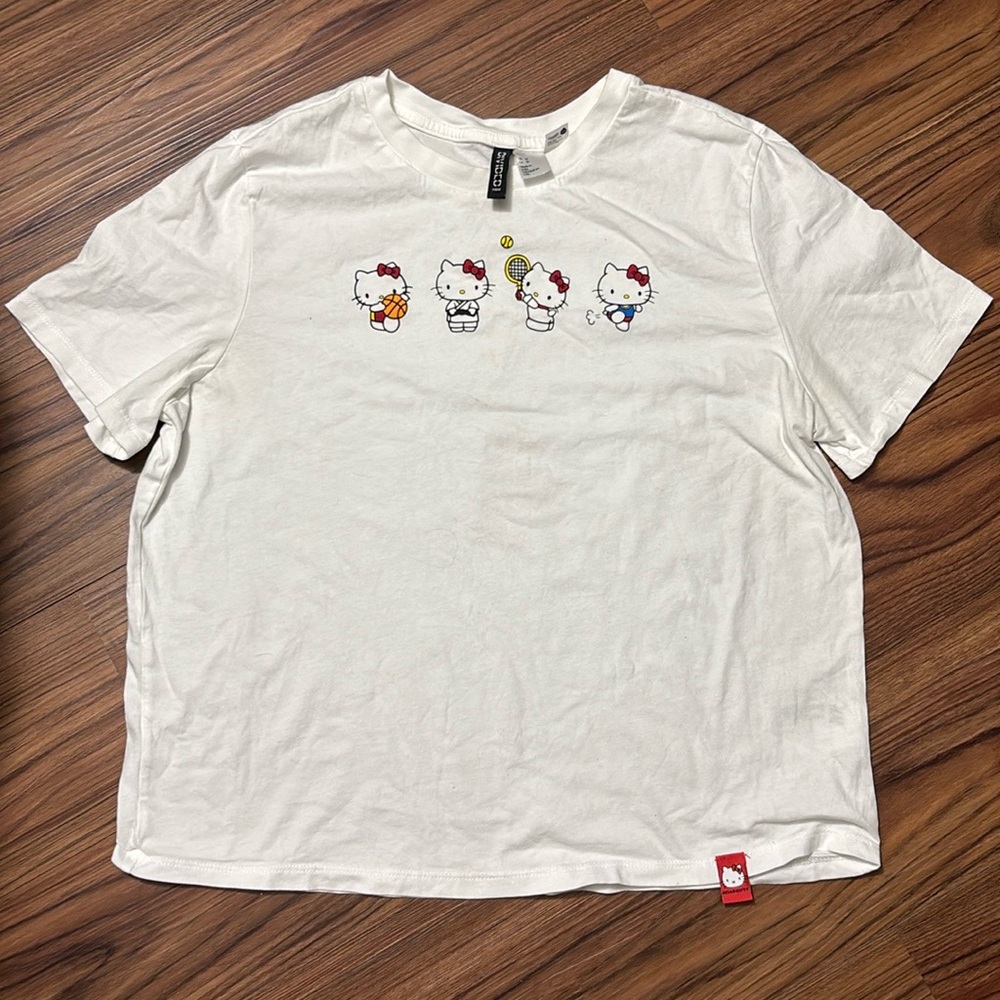 Hello Kitty T-shirt for Woman